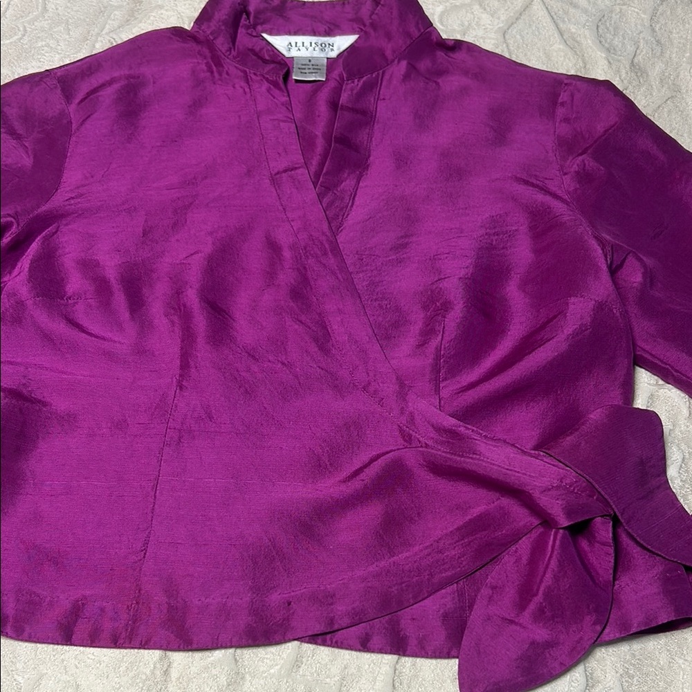 Allison Taylor Women's Purple Wrap Top 100% Silk size 8